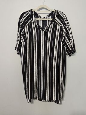 ellos Black and White Striped Tunic Top